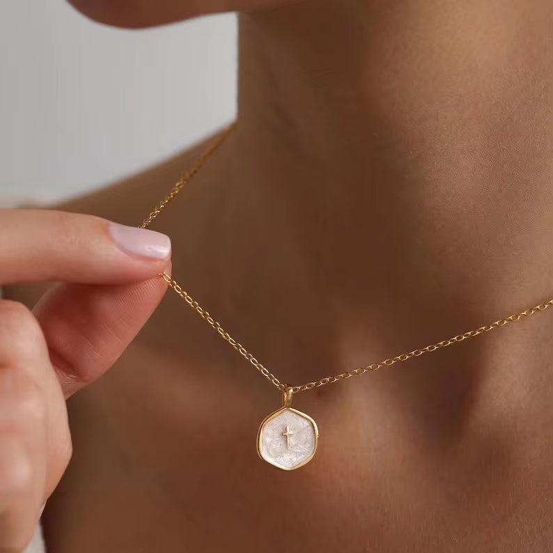 The Eternal Medallion Necklace